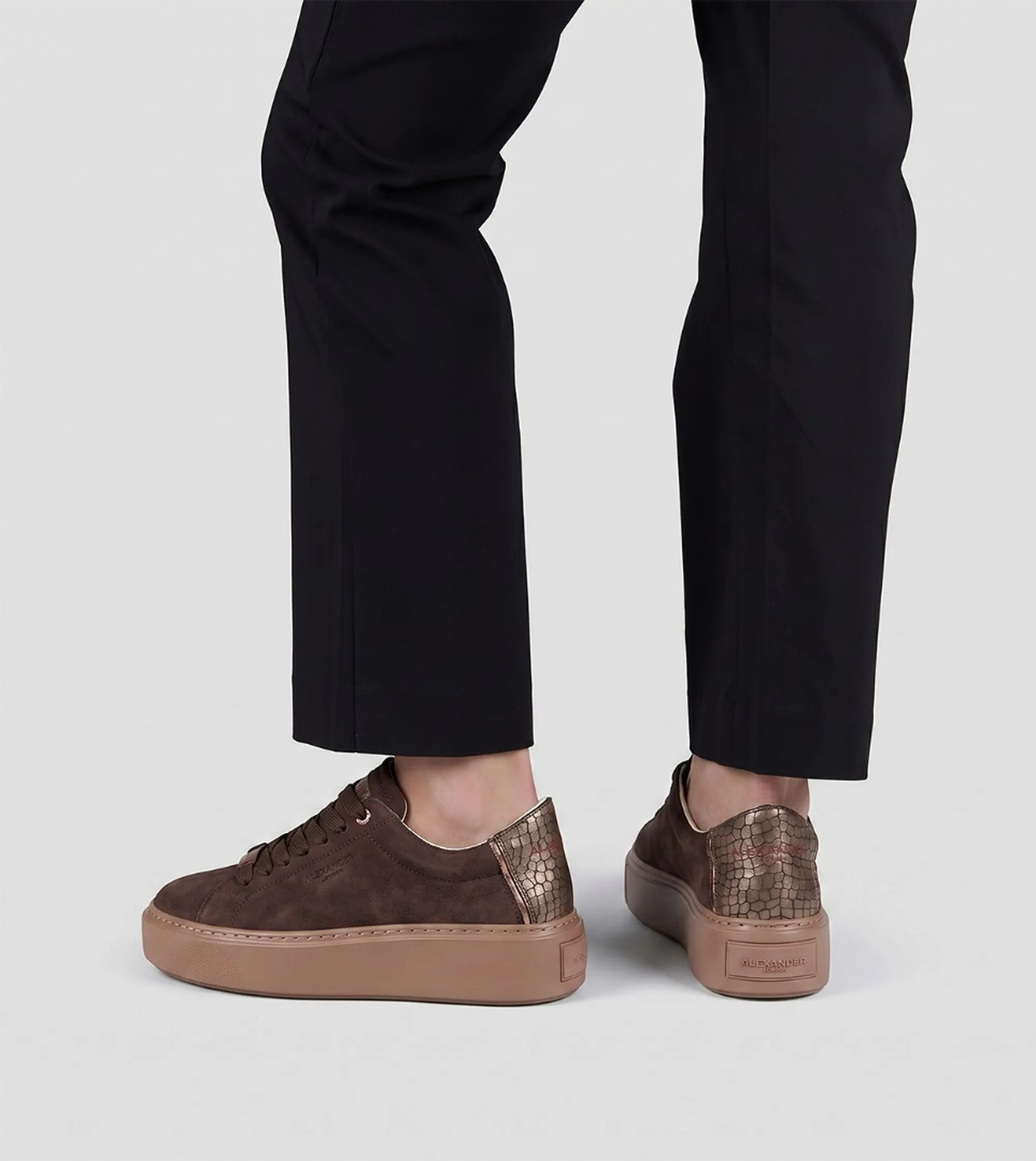 Alexander Smith Sneakers London Alta In Camosco Marrone Scuro Albeluw8417Dno 197571