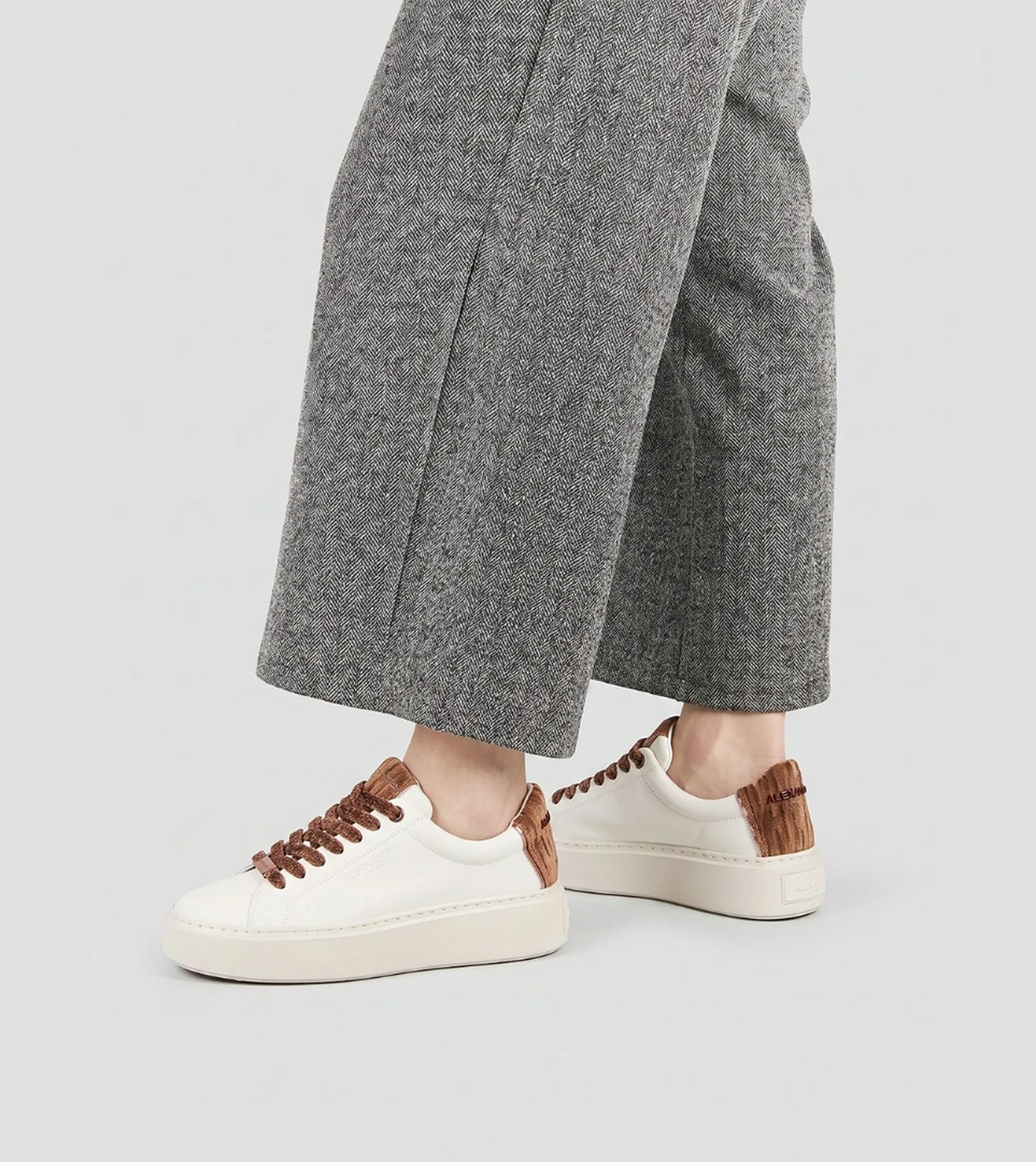 Alexander Smith Sneakers London Alta In Pelle Bianco Albelhw8415Fcn 197551
