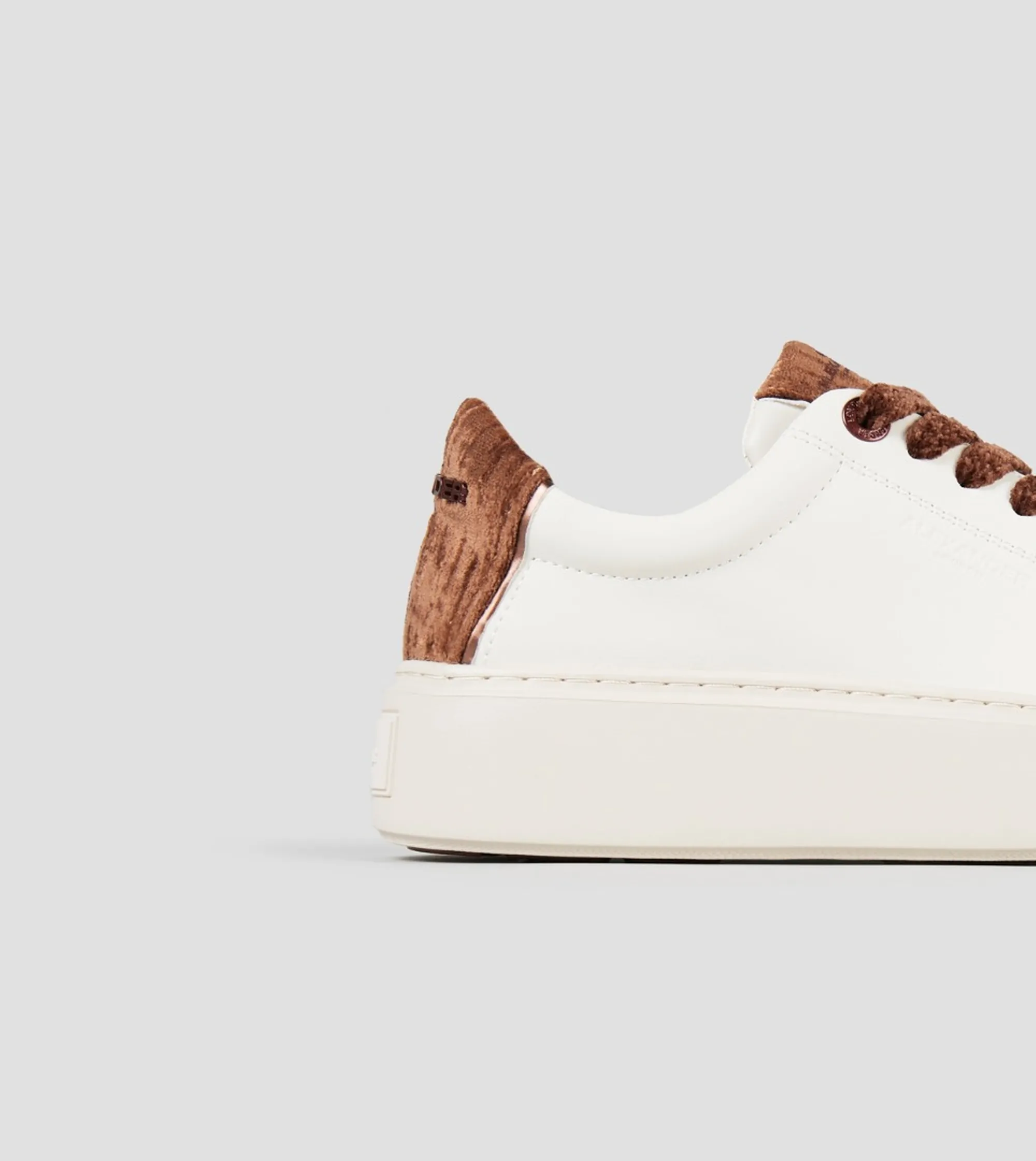 Alexander Smith Sneakers London Alta In Pelle Bianco Albelhw8415Fcn 197552