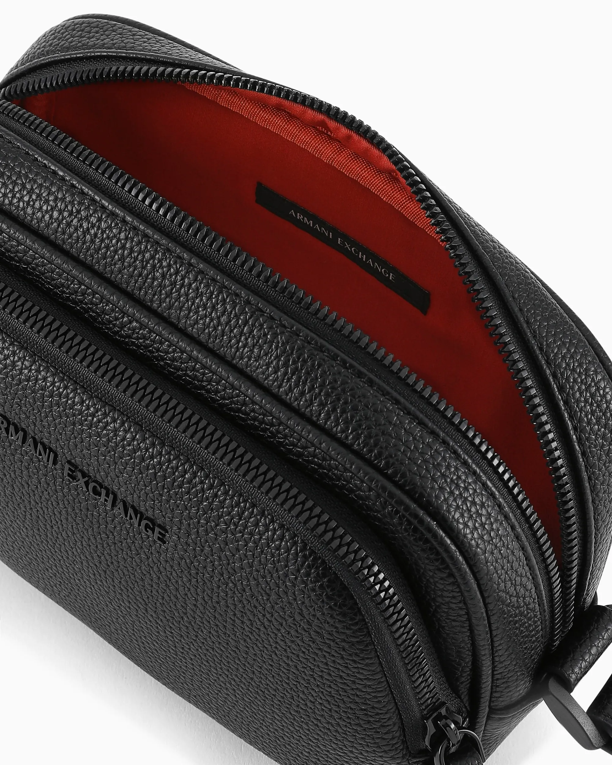 Armani Exchange Beauty Case In Tessuto Tecnico Nero Xm002034Af19929 175401