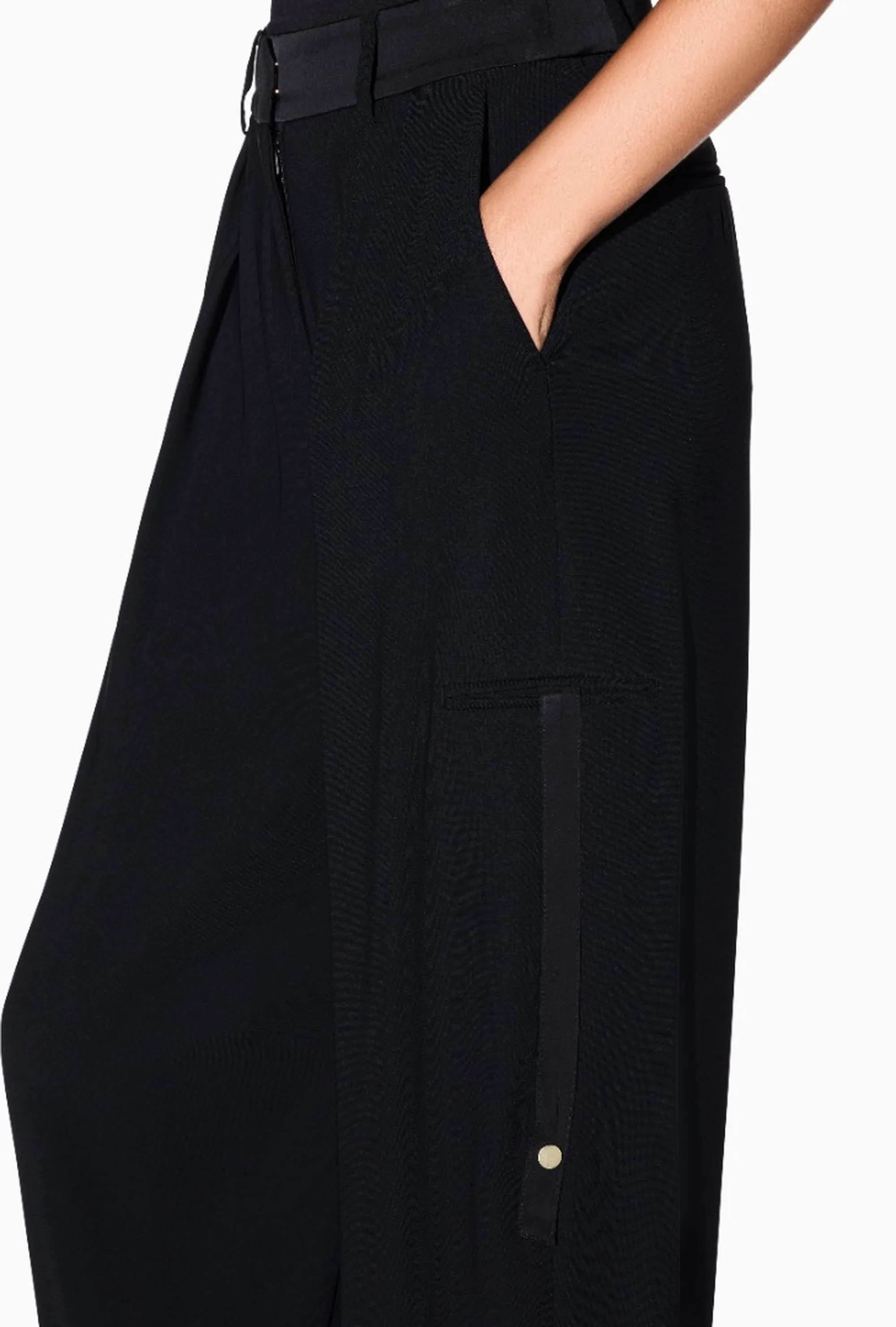 Armani Exchange B'Wide Leg Trousers With Front Pleats' Black Xw002507Af16151 193460
