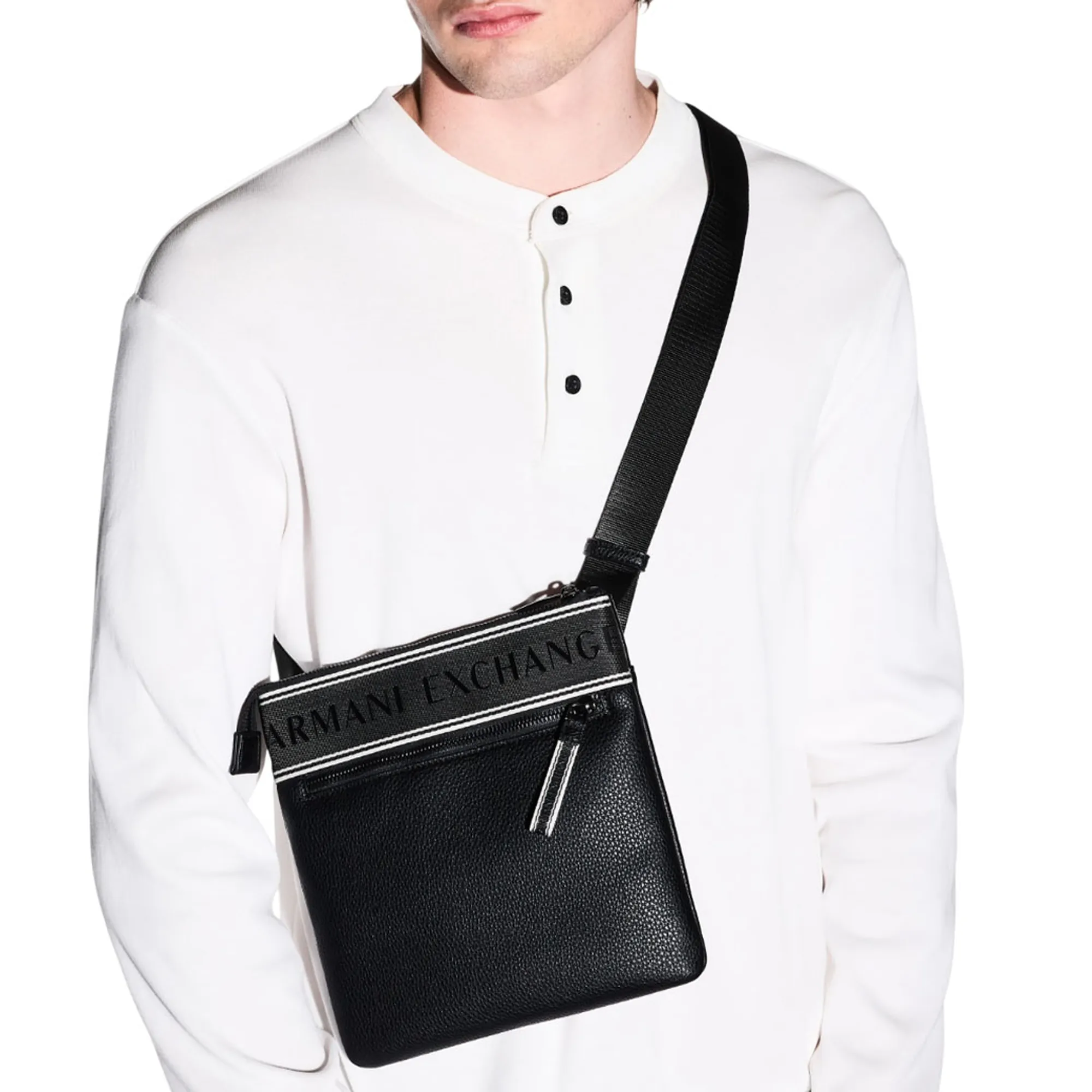 Armani Exchange B'Shoulder Strap In Technical Fabric' Black Xm002610Af22662 180675