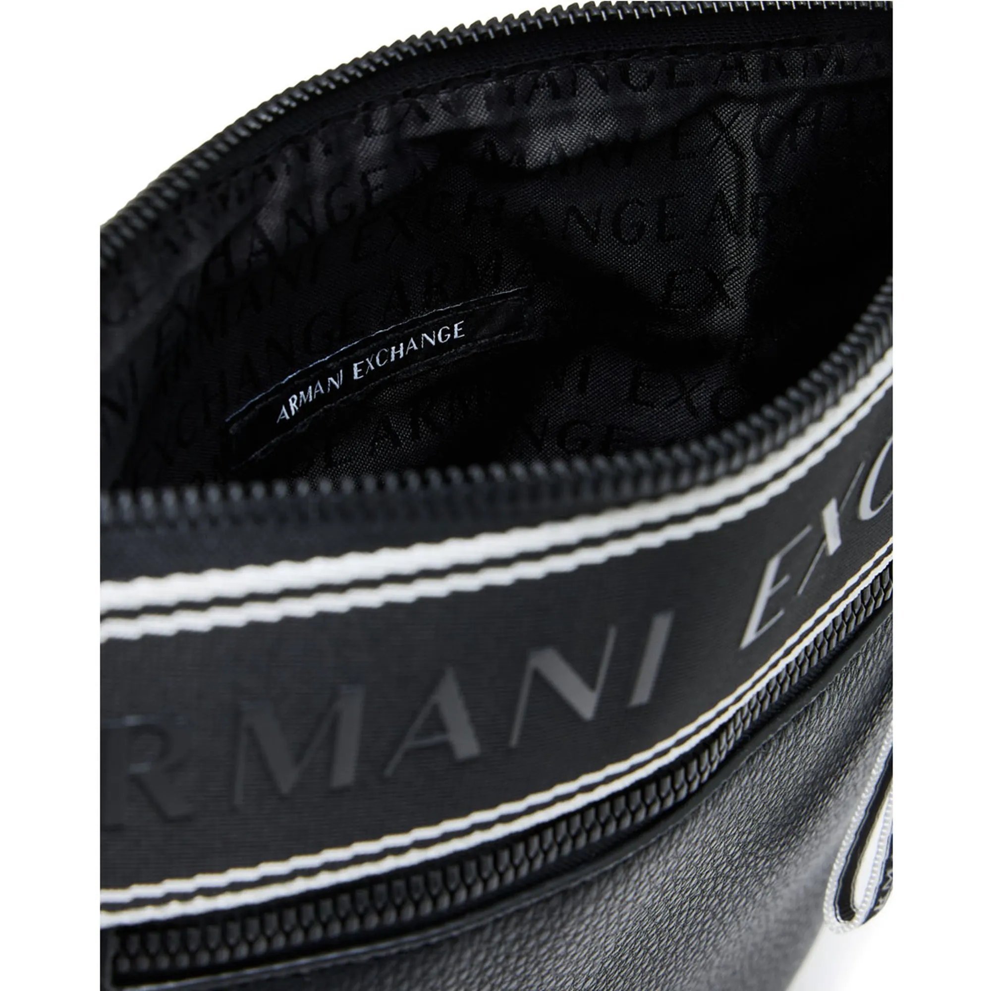 Armani Exchange B'Shoulder Strap In Technical Fabric' Black Xm002610Af22662 180679