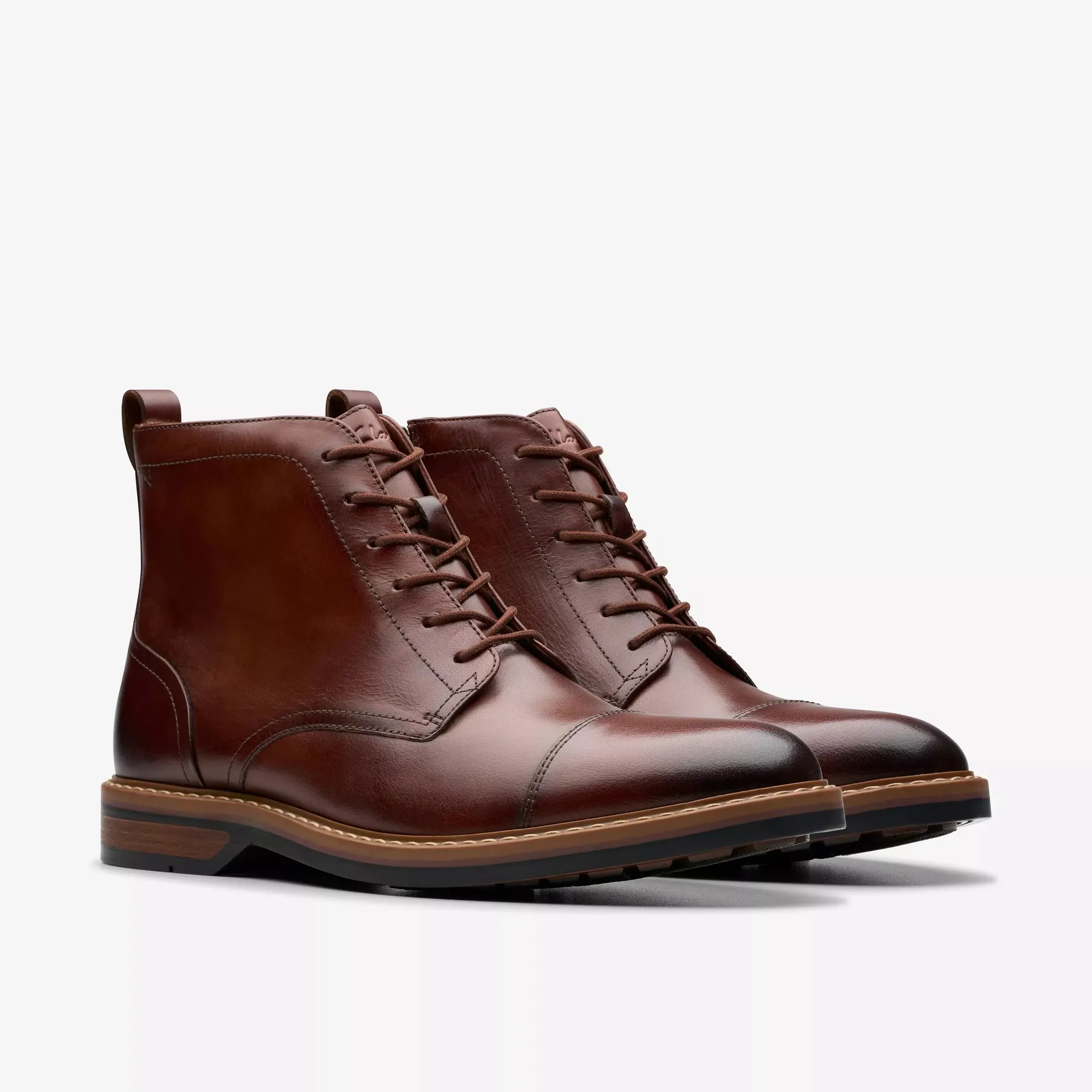 Clarks B'Aldwin Cap Boot' Leather 26179733 157111