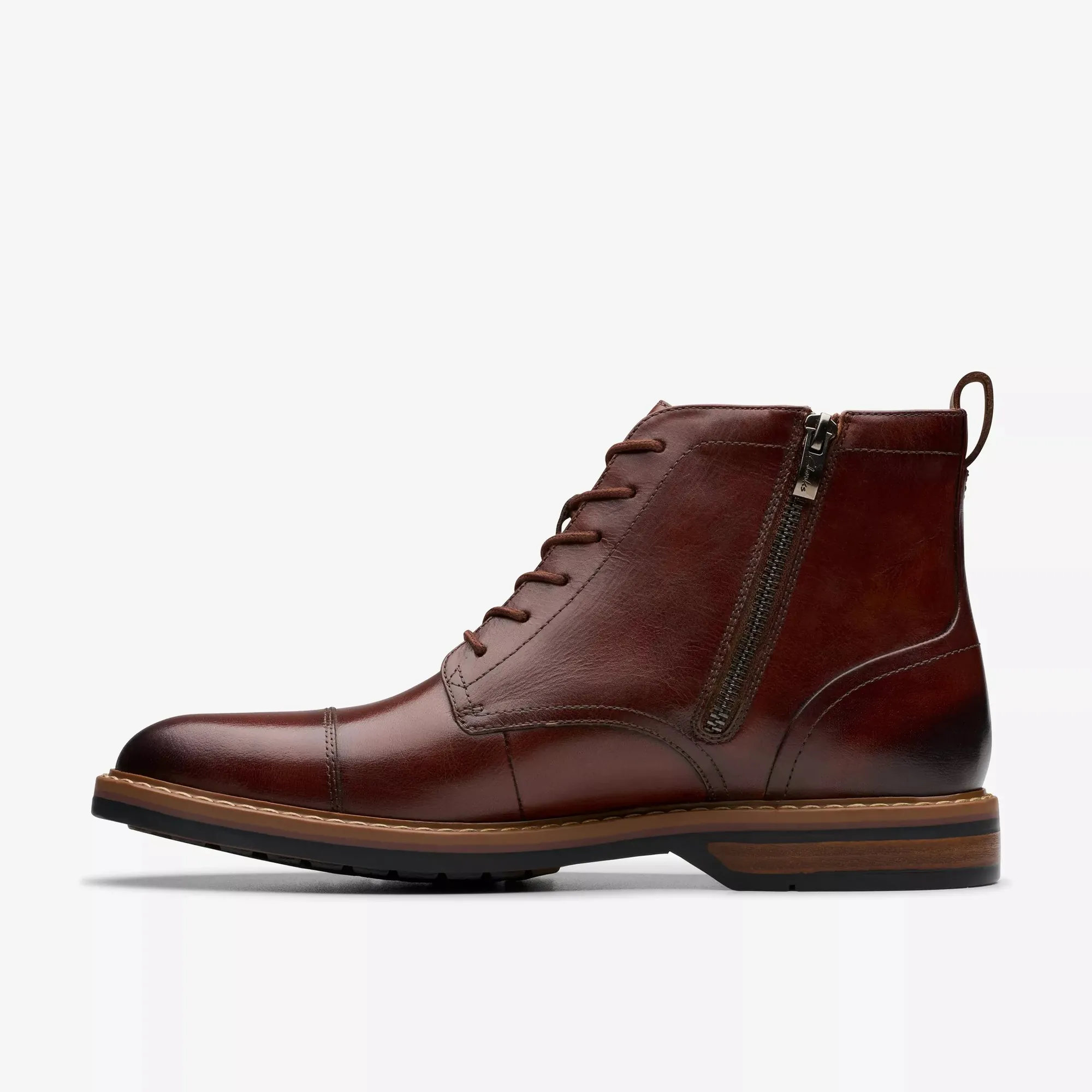 Clarks B'Aldwin Cap Boot' Leather 26179733 157113