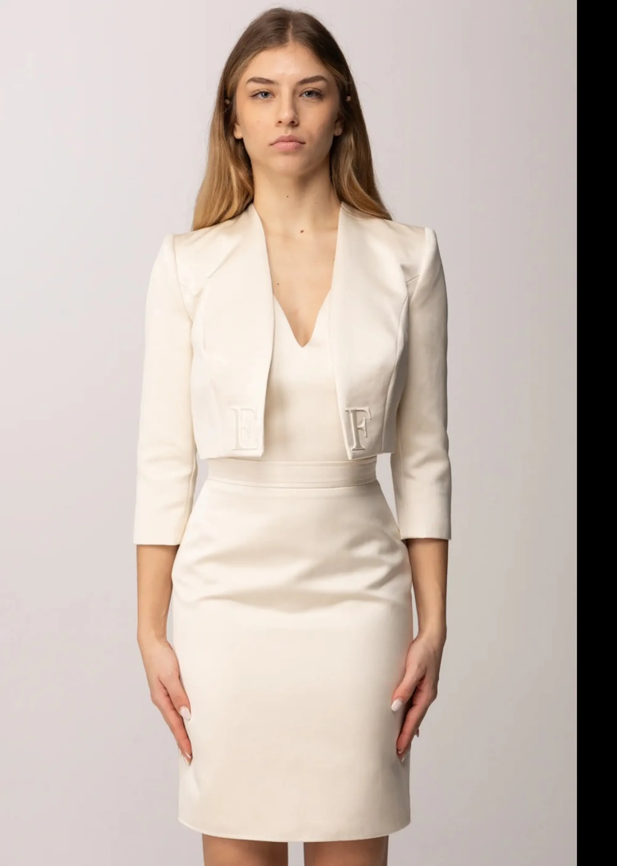 Elisabetta Franchi Abito In Duchesse E Tulle Con Giacca Burro Tb00161E2 172040