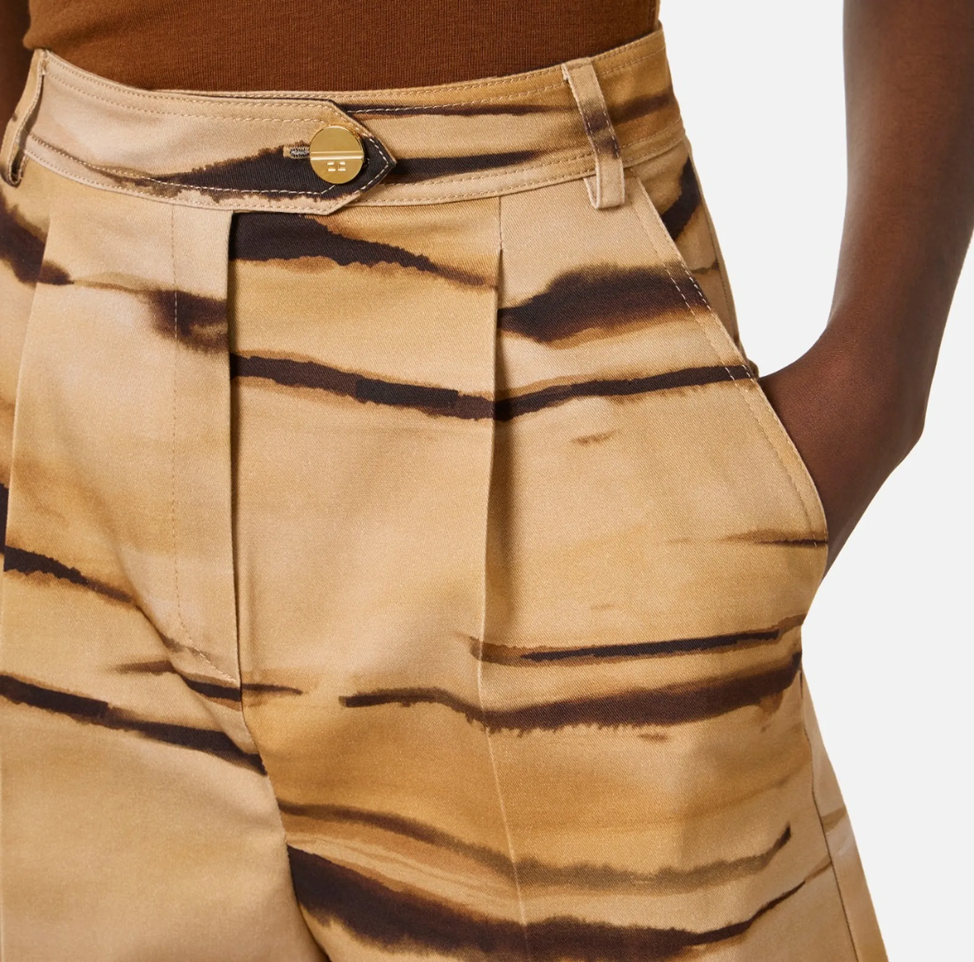 Elisabetta Franchi B'Tiger Print Drill Shorts' Camel Sh01362E2 171425