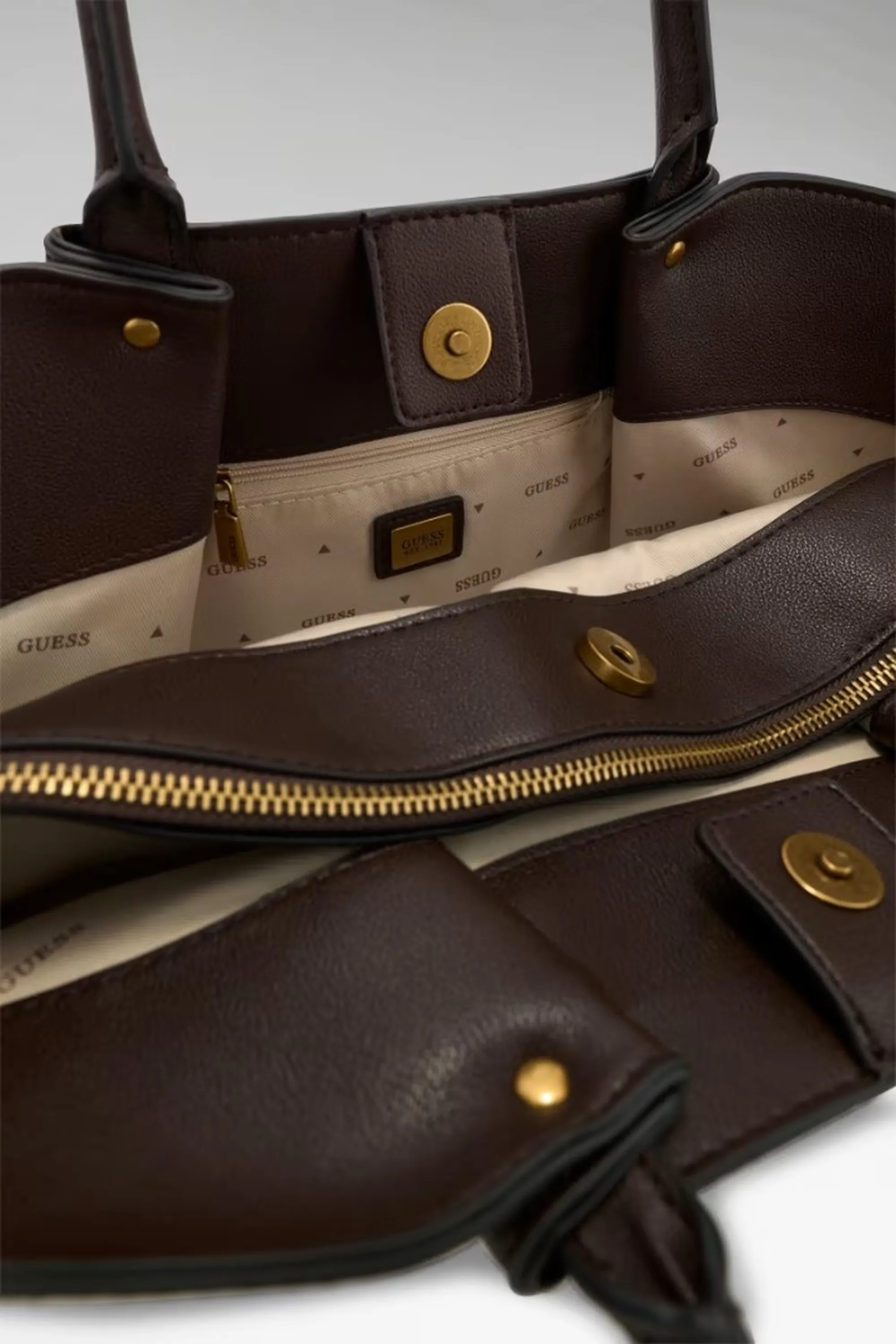 Guess B'Cheerful Bag' Brown Hwbg2237060 188584