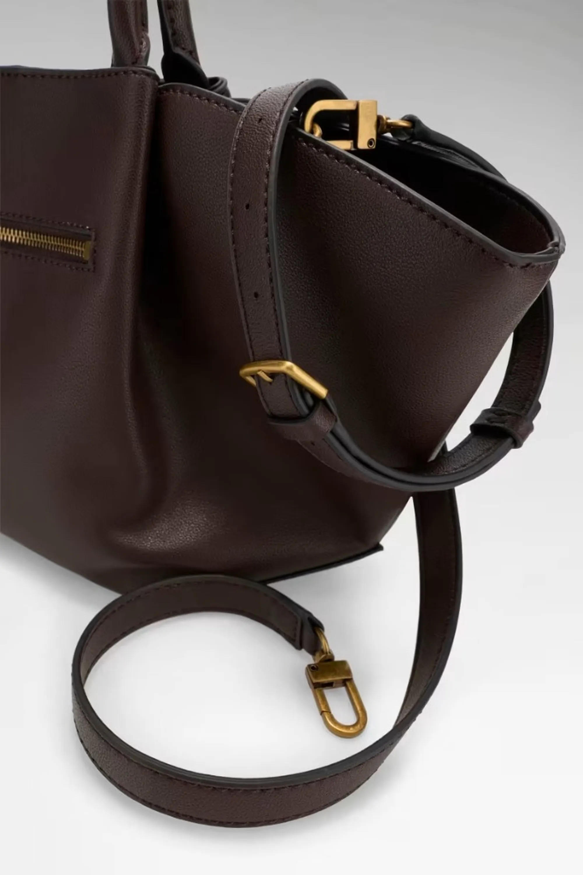 Guess B'Cheerful Bag' Brown Hwbg2237060 188586
