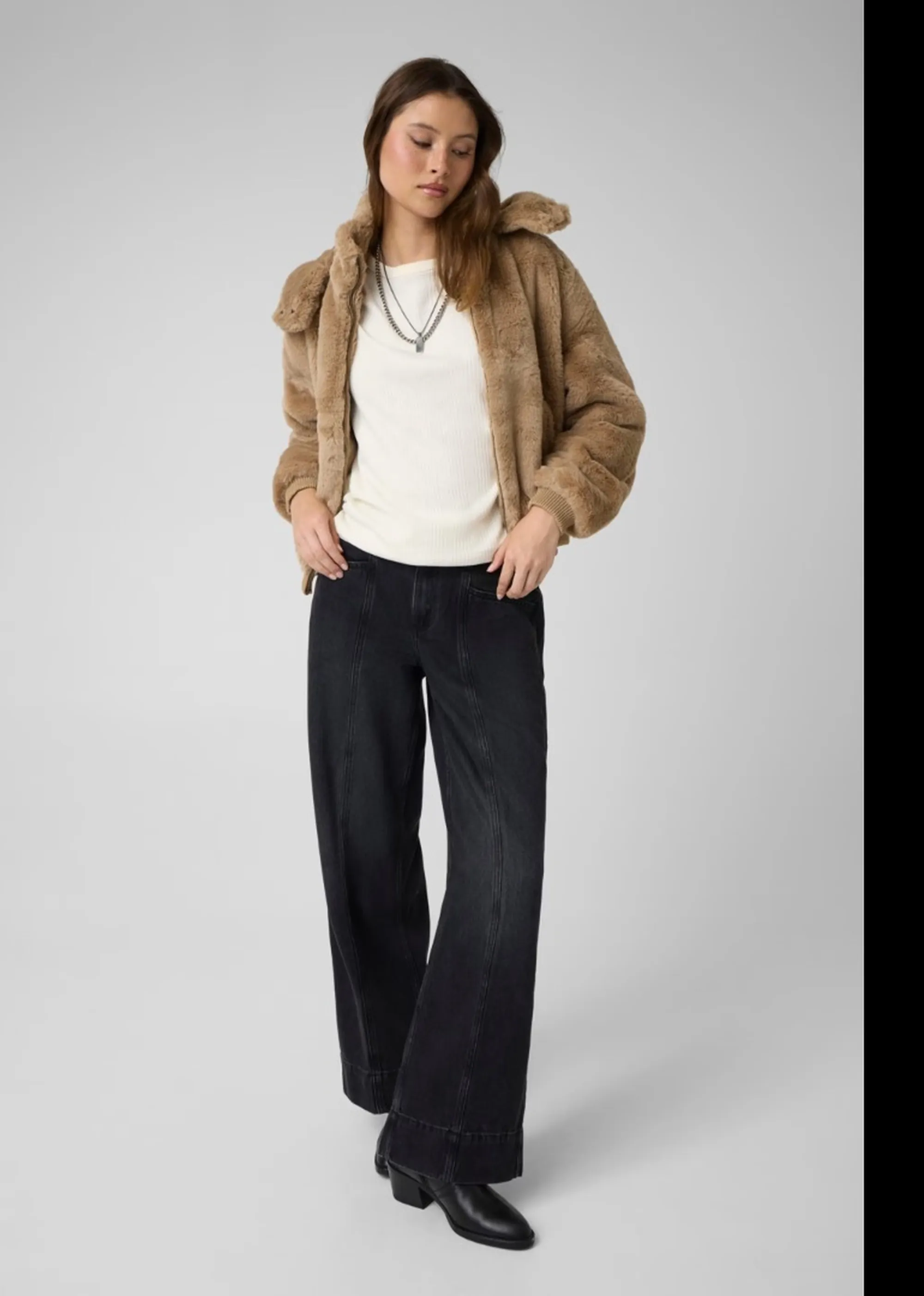 Guess Jeans B'Synthetic Fur ' Beige W6Bl35W3802 197626