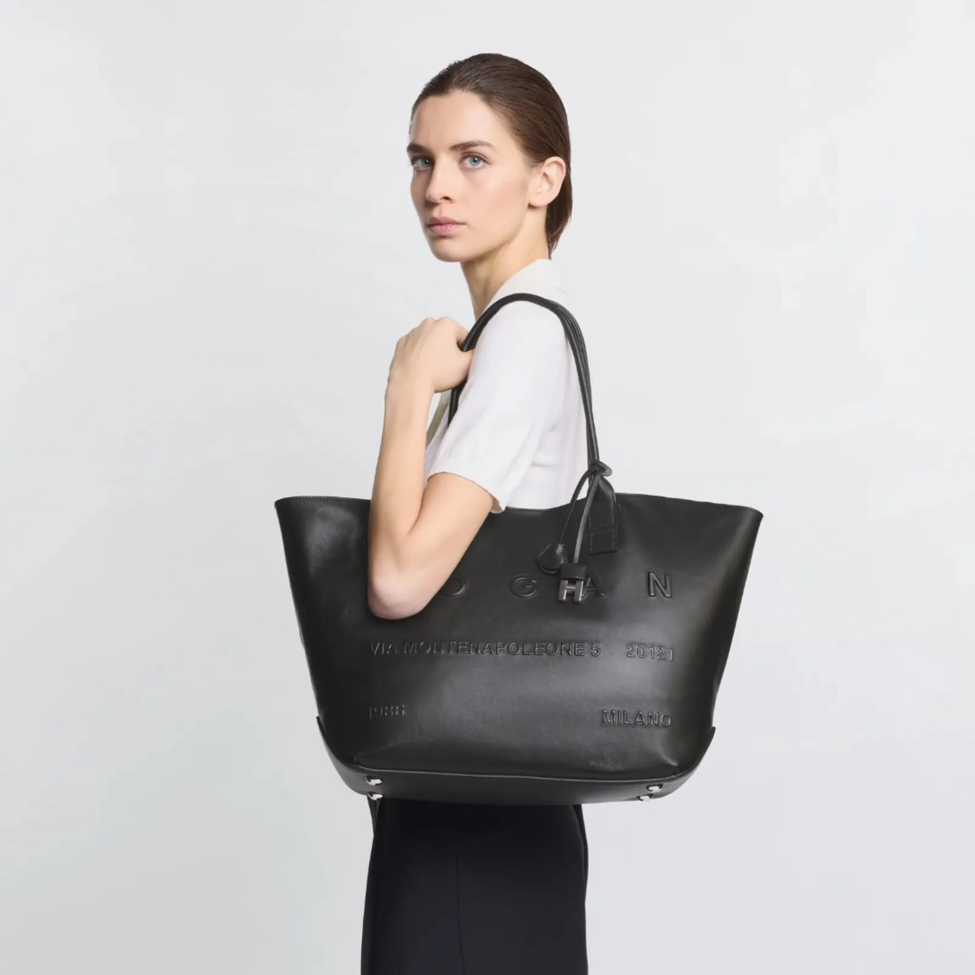 Hogan Borsa Shopping Hogan Address Media Nero Kbw01Ta3300Tzpb999 190199